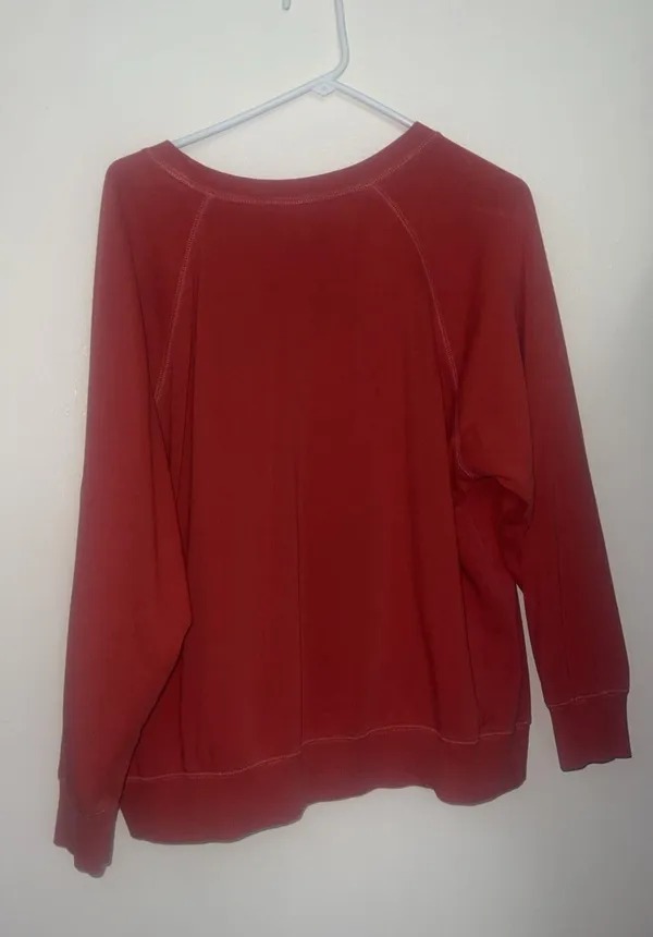 Old Navy Crew Neck - Image 2