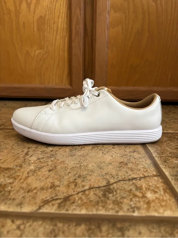 Cole Haan Women's Grand Crosscourt Sneakers sz 8.5/9 - Image 2