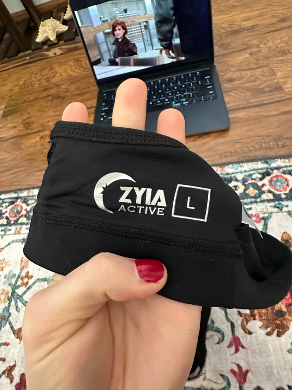 Zyia Active Top Black - Image 2