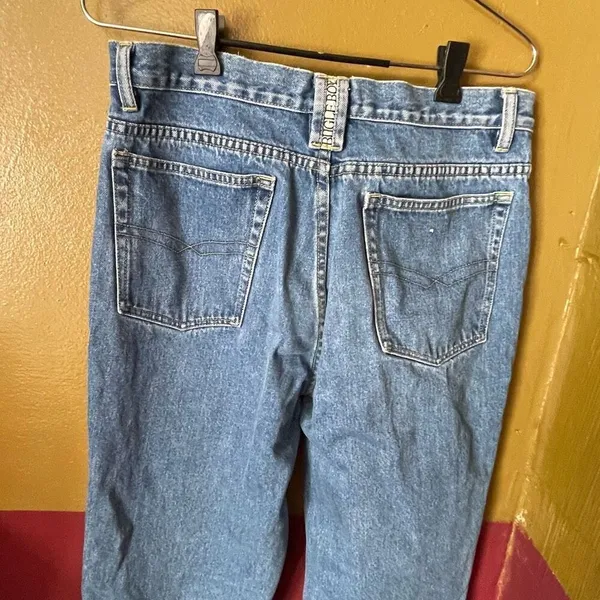 Vintage Bugle Boy size 32L high rise jeans. - Image 4