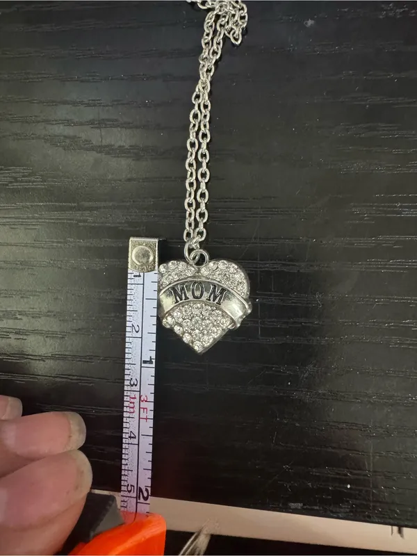 Source Unknown Silver-Tone 'MOM' Crystal Heart Necklace - Image 2