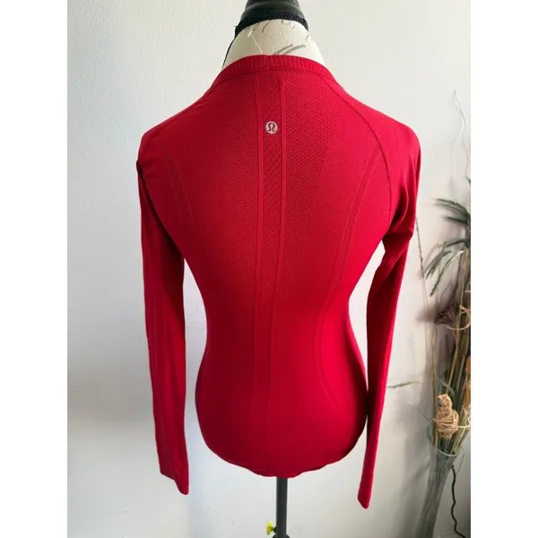 Lululemon Swiftly Tech Long Sleeve Red‎ Running Shirt Size 6 Thumbholes - Image 3