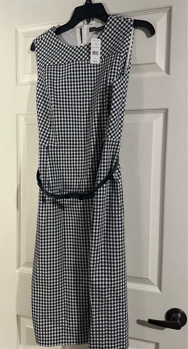 Brooks Brothers Gingham Dress with blazer are a size 12. - Image 10