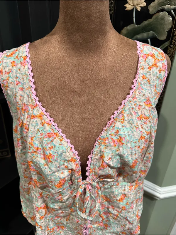 American Eagle Outfitters Orange & Pink Floral Tank Top – NWT – Size XL - Image 3