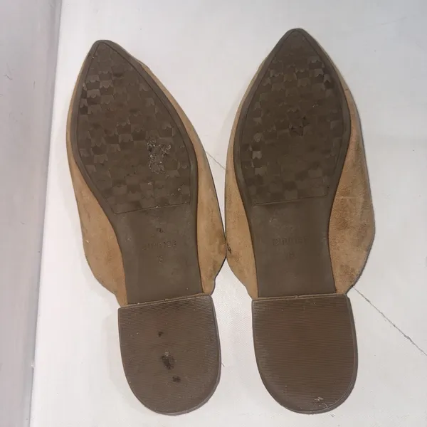 Birdies Pointed Toe Swan Quilted Insole Flat Mule Golden Tan Suede Shoes Size 8‎ - Image 3