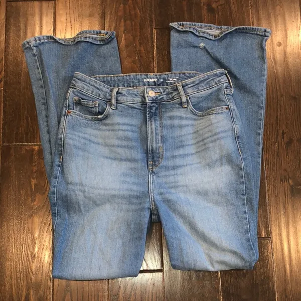Old navy higher high rise flare jeans size 10 - Image 2