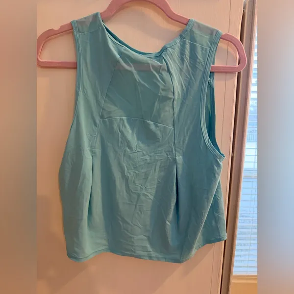 Lululemon Sculpt Tank Top in Icing Blue- Size 2! - Image 2