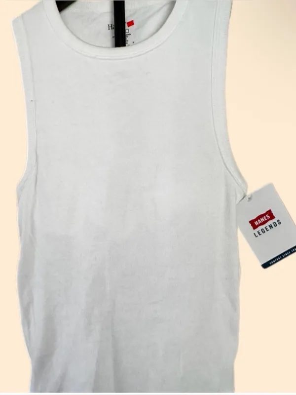 Hanes Women's White Ribbed Crewneck Tank Top with built in‎ padding - Image 8