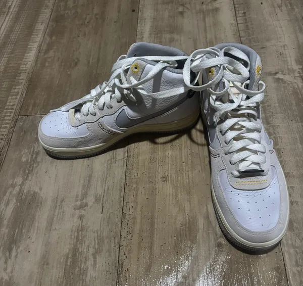 Shoes - Image 2