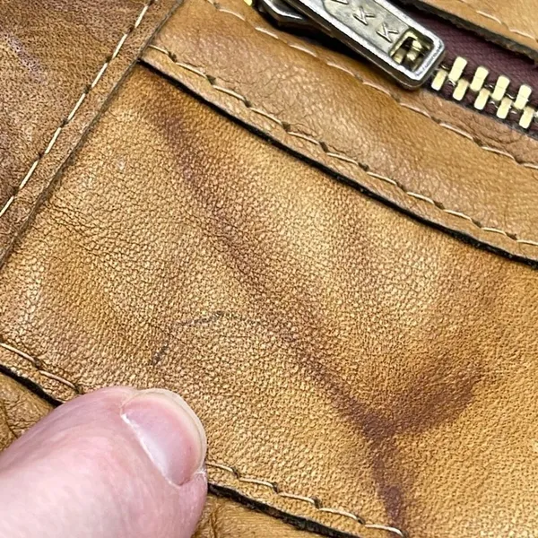 Vintage boho Leather Made in Hong Kong top handle bag. - Image 4