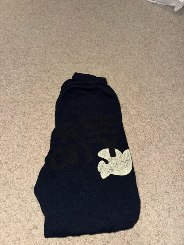 Free City Sweatpants - Image 2