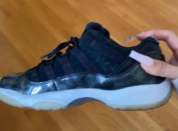 Air Jordan 11 - Image 5