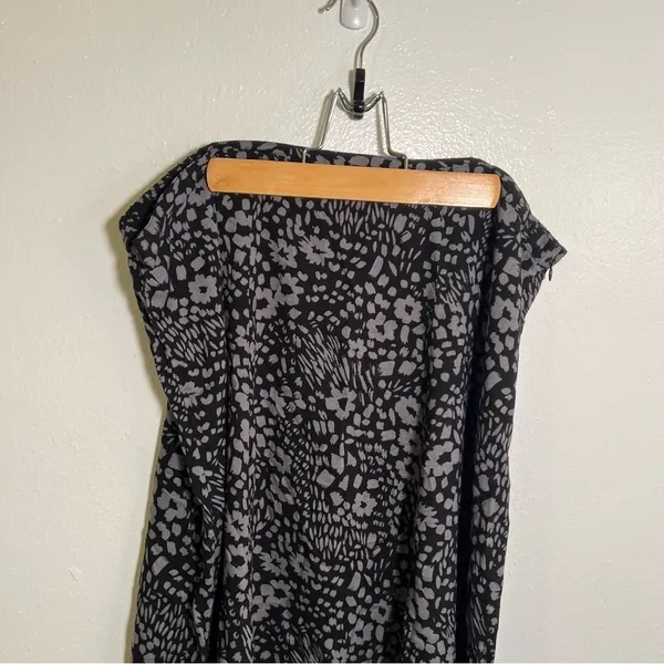 White Stag Women's Size 18 A-Line Flounce Skirt Black Gray Floral Zip Side - Image 2