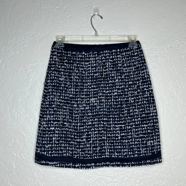 Ann Taylor Boucle Tweed Pencil Skirt Navy‎ Blue White Ribbon Trim Size 6 - Image 2
