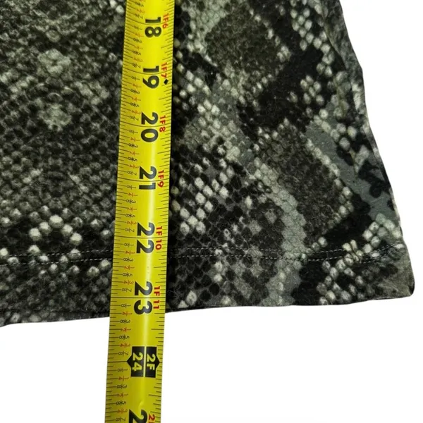 H&M Womens Snakeskin Print Turtleneck Long Sleeve Top Grey Green Medium | 0214 - Image 5