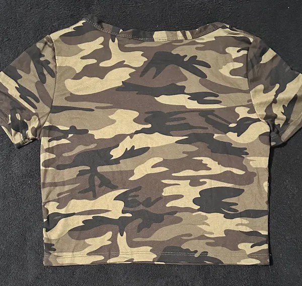 Capella Camo Crop Top & Biker Short Set - Image 3
