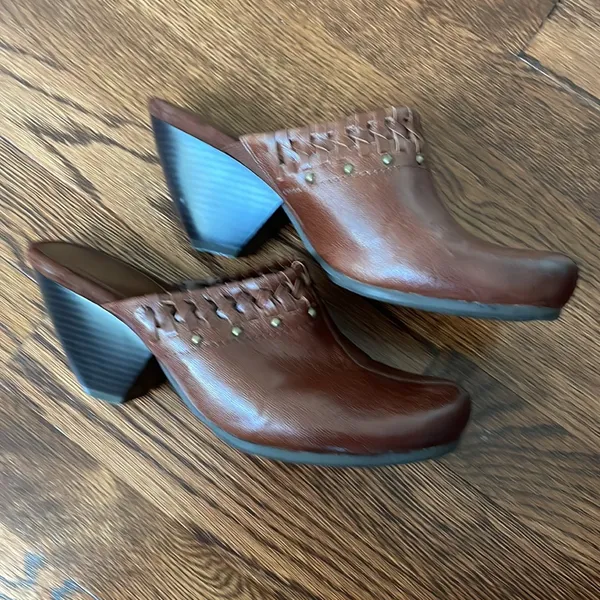 Baretraps Vintage brown mules - Image 2