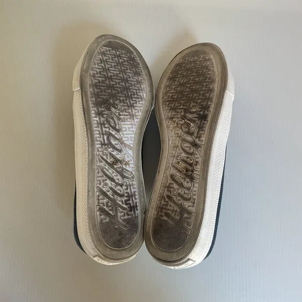 Tommy Hilfiger Women’s Denim Slip On Mule Sneakers Size 5.5 Blue Flag Logo - Image 9