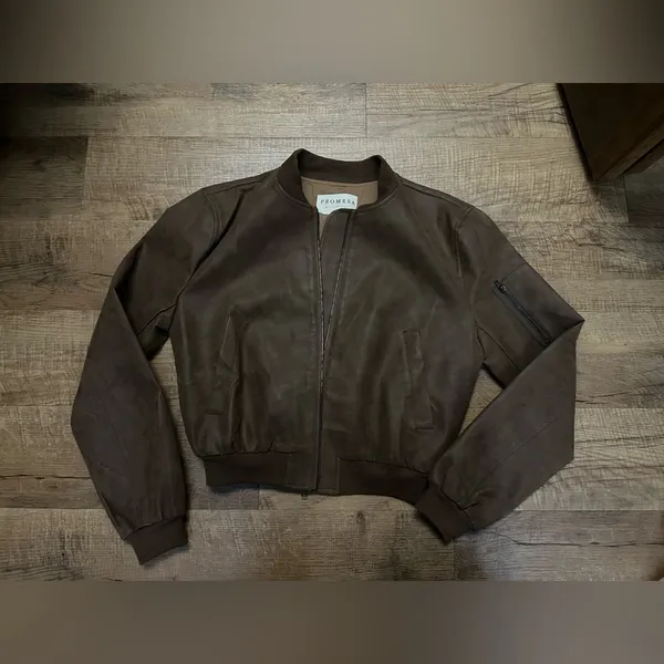 Prómesa Bombs Away vegan leather bomber jacket - Image 4
