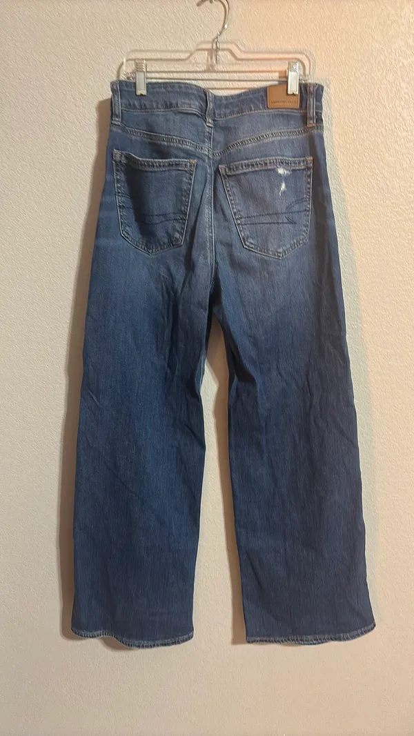 American Eagle Jeans - Image 3