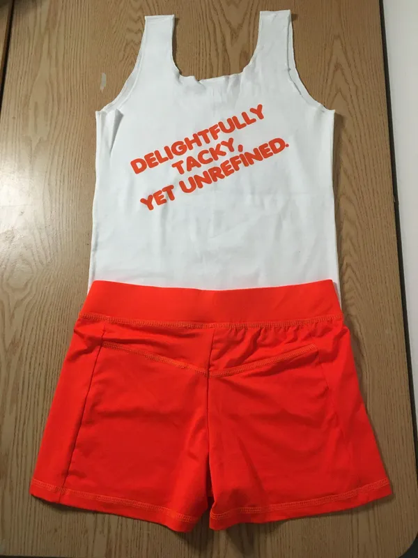 New Women’s Hooters Tank and Shorts Outfit from Clearwater Florida Size Medium - Image 3