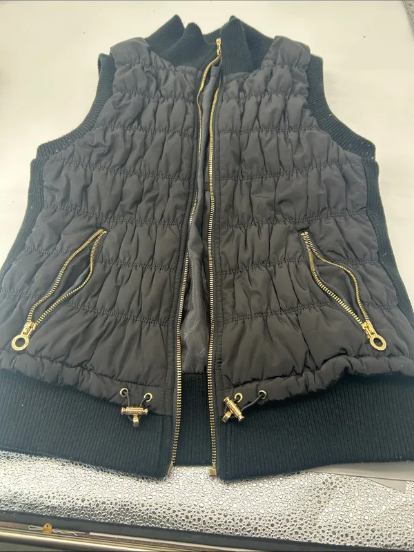 Calvin Klein Women’s Black Quilted Puffer Vest with Gold Accents bust bust 32 length 23 - Image 12