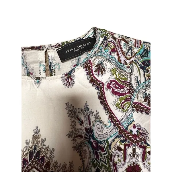 Akira Chicago black Label cropped lightweight multiprint‎ top sz S - Image 3