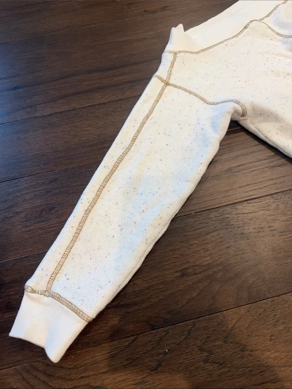 Pilcro Slouchy Off The Shoulder Sweatshirt in Ivory Size XS - C59-005 - Image 5