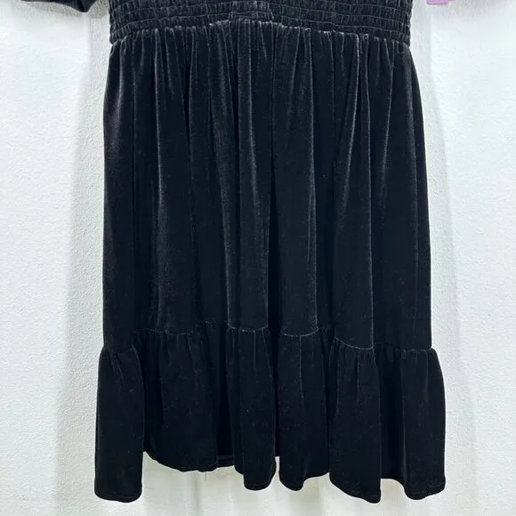 Antonio Melani Women's Size 2 Black Velvet V Neck Dress Puff Sleeve Ruffle‎ Hem - Image 6