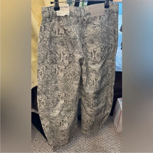 NWT Free People We The Free Good Luck Printed Barrel Jeans - snake combo - 28 - Image 13