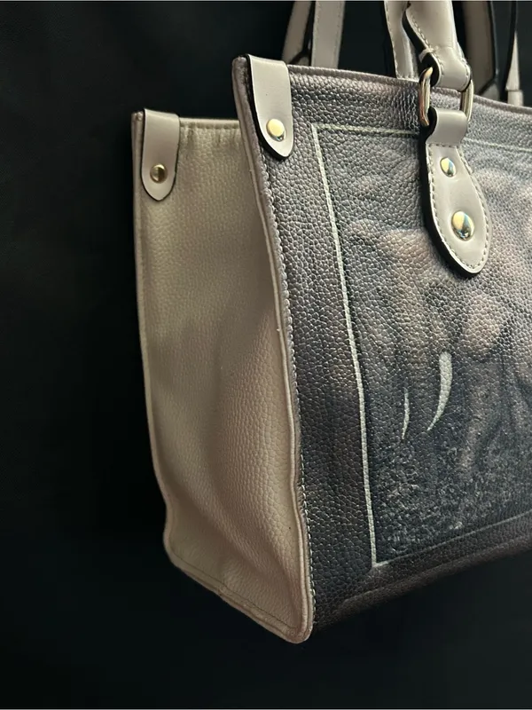 BFlairs Women’s Handbag with Elephant Print Gray & Cream - Image 5