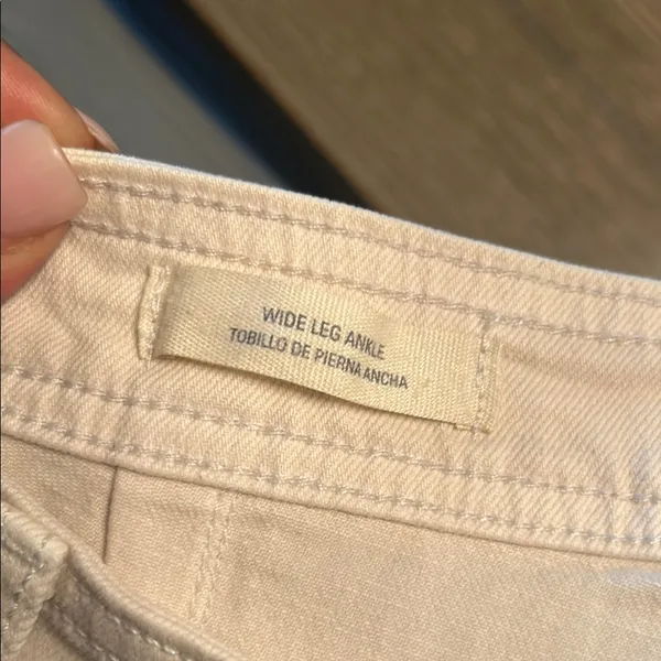 Universal Threads NWOT Cream Wide-Leg Ankle Jeans - Image 7