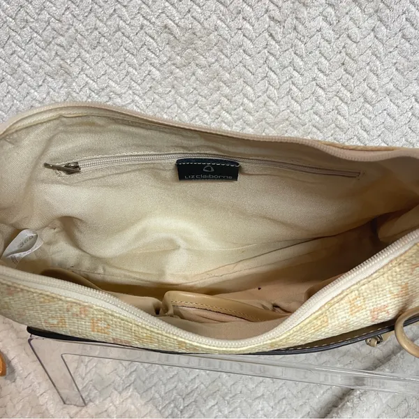 Liz Claiborne Y2K Tan Monogram Straw‎ Texture Preppy Shoulder Bag - Image 7
