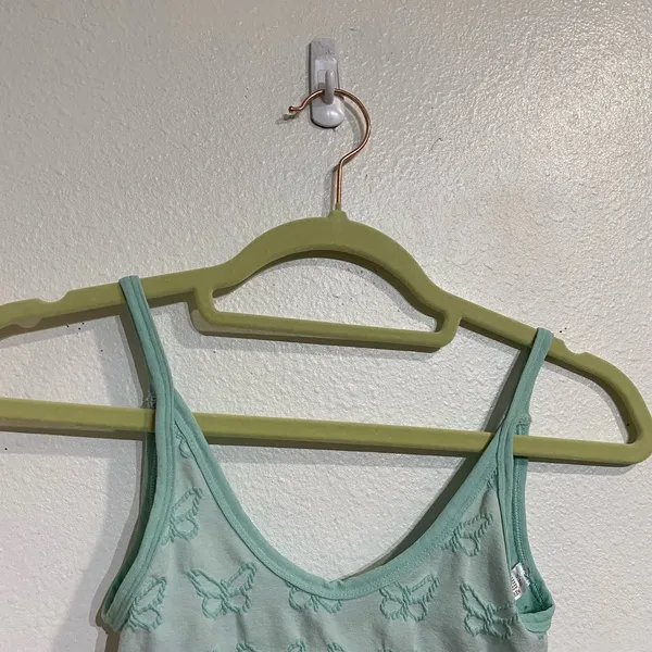 Urban Outfitters Out From Under Green Crop Camisole Sz XS - Image 3