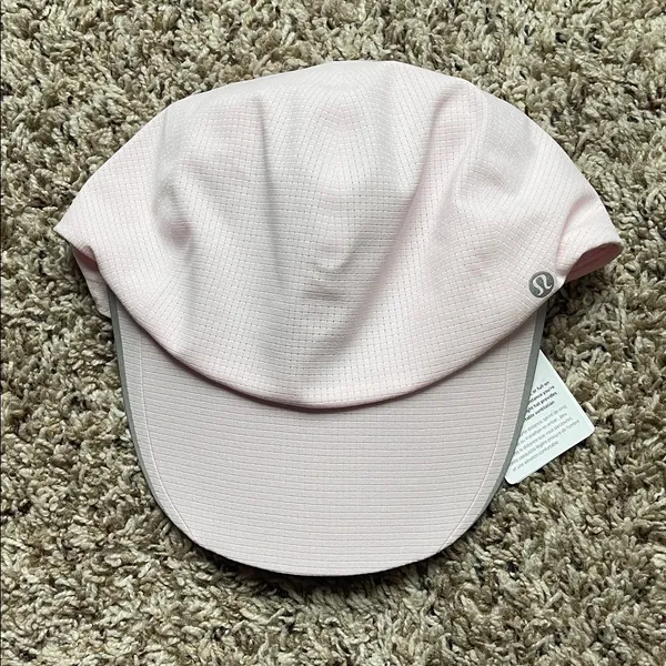 Lululemon Fast and Free Run Hat WovenAir Light Pink Small Medium New - Image 4