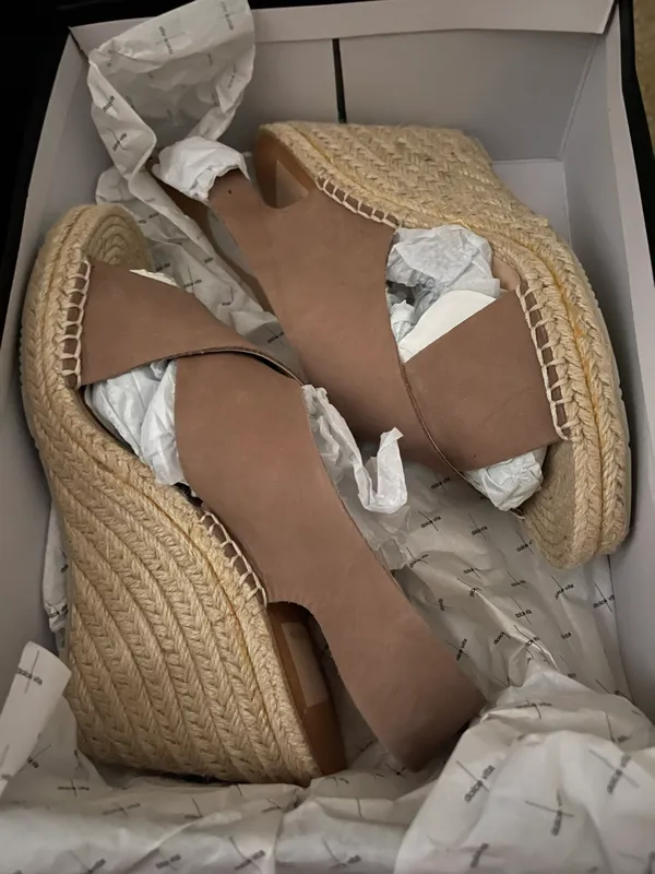 DV by Dolce Vita Wedge - Image 2