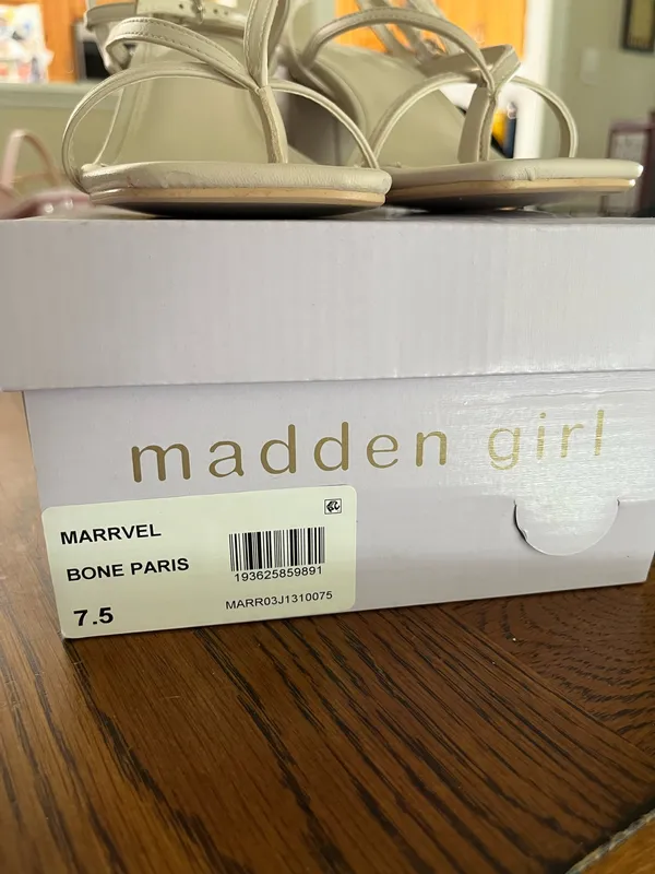 Madden Girl Cream Heels - Image 3