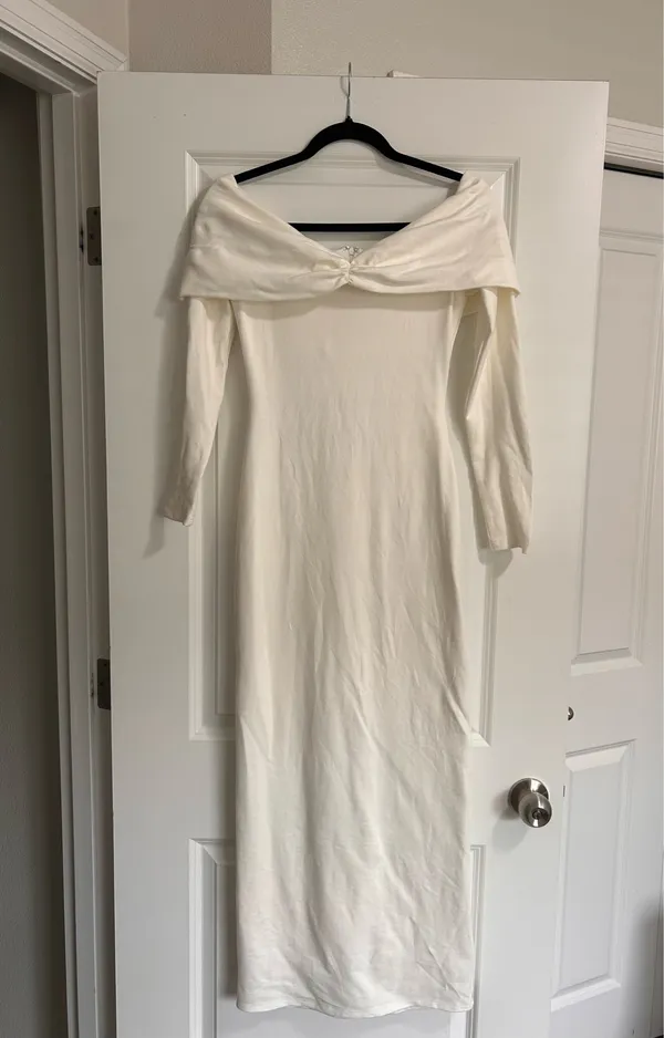 New Showpo Rani Maxi Dress Off Shoulder Bodycon Dress Size Small MSRP $139 - Image 7