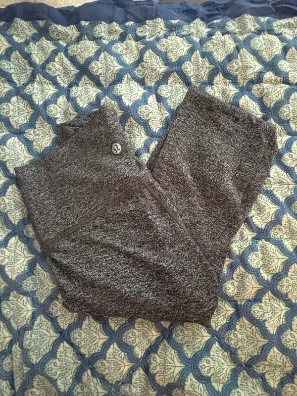Lululemon gray align high rise leggings  - Image 3