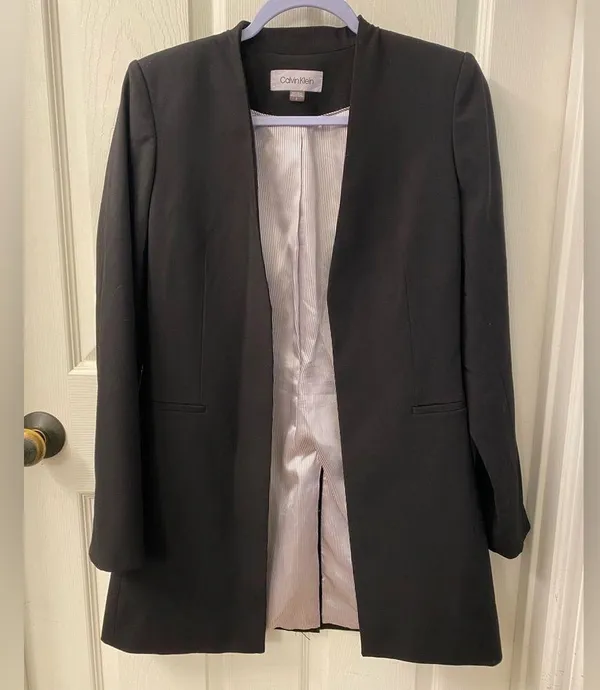 Calvin Klein blazer size 2 - Image 3