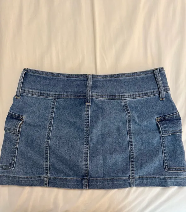 Low rise jean skirt - Image 3