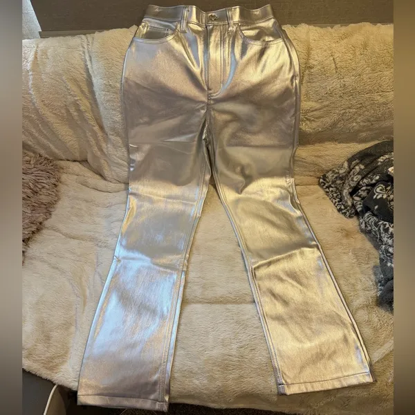 Abercrombie & Fitch 90's Straight Ultra High Rise Vegan Leather Pants Silver‎ 28 - Image 2
