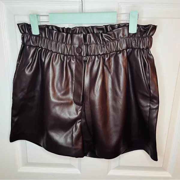 Laundry by Shelli Segal Faux Leather Shorts Dark Brown M - Image 5
