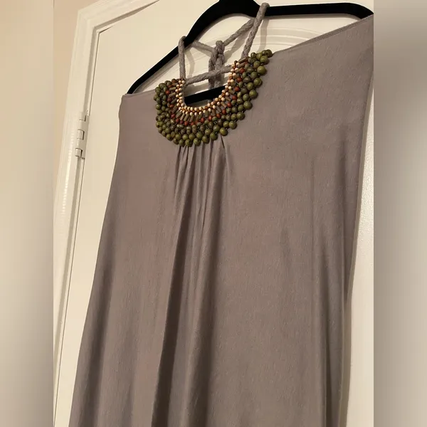 Chelsea & Violet Gray Dress with Beaded Detail Size M - Image 5