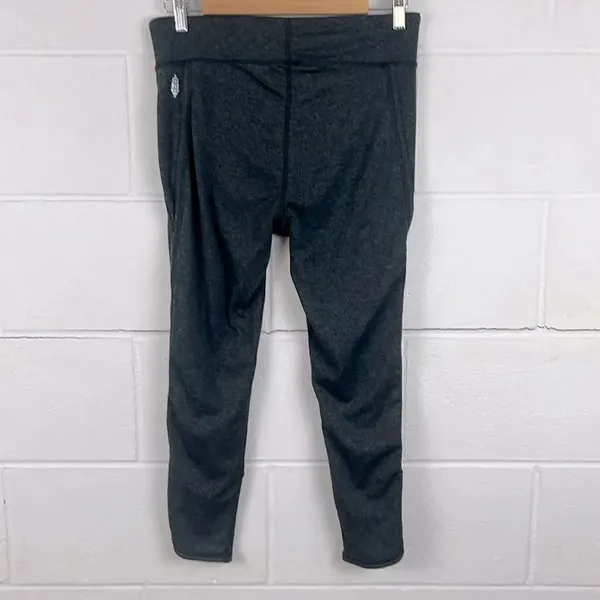 Free People movement infinity high waisted cut out heathered gray crop legging - Image 5