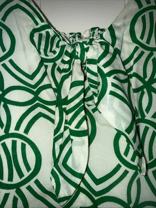 Maeve Sleeveless Green Geometric Tie-Front Tank Top - Image 2