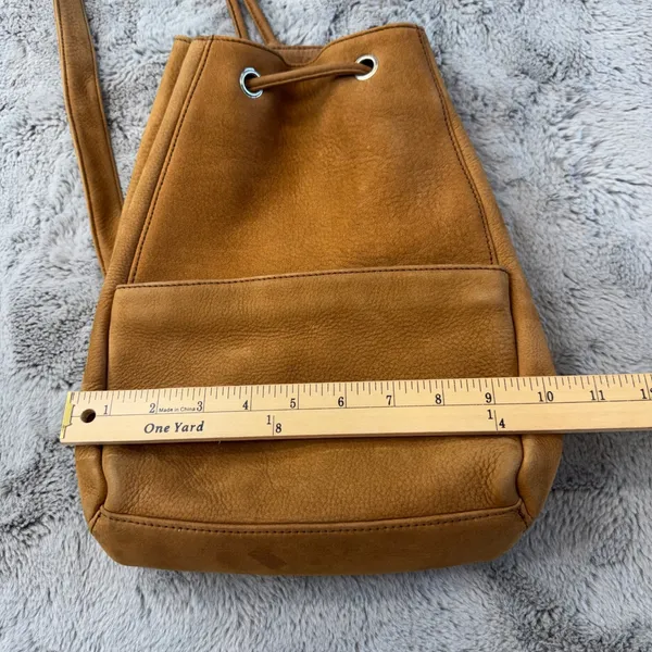 Eddie Bauer Tan Suede‎ Leather Bag Drawstring One Shoulder Backpack Purse - Image 13