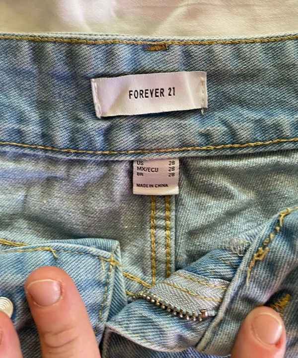 Forever 21 Ripped Jeans - Image 4