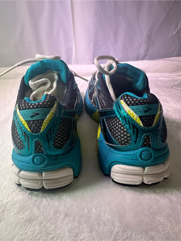 Brooks Women's Teal Black White Running Sneakers with Lime Accent - Image 7