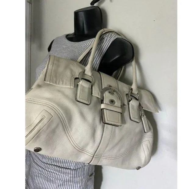 coach medium bag handbag off white leather shoulde - Image 7